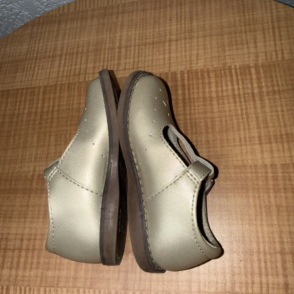 FOOTMATES Sherry Gold Leather T-Strap Mary Jane Shoes Toddler Girls US 6 Wide